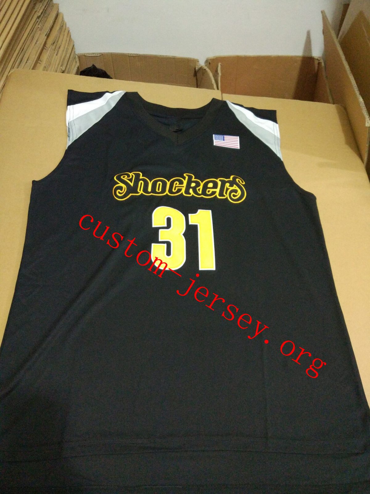 31-ron-baker-wichita-state-jersey-black-white-yellow